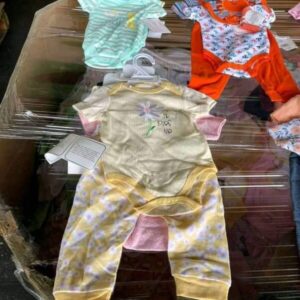 Baby’s Clothing pallets